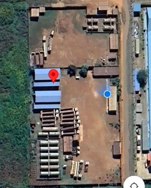 Dpt de carburant de 75150 m a vendre  Lubumbashi sur la principale de la route kasenga au prix de 2.500.000   Dbattre 