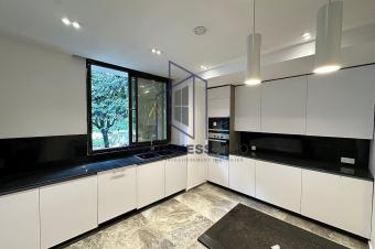 LOCATION DE 7 MAGNIFIQUES VILLAS TRIPLEX IDENTIQUES CHACUNE OFFRANT UNE SURFACE HABITABLE DE 454 M