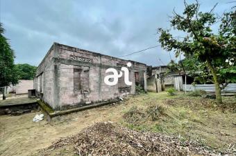 VENTE PARCELLE DE 849 m AVEC BTISSE EN FINITION A MONT NGAFULASEBO