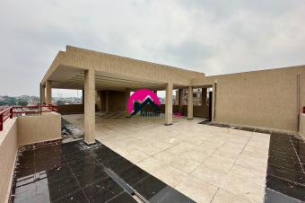 Location des 2 magnifiques apparts identiques des 3CHS dans un beau btiment moderne ayant 4 occupants  Kintambo proximit de lcole Internationale JEWELS.