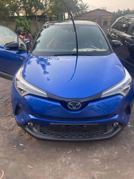 Toyota CHR FULL OPTION 
