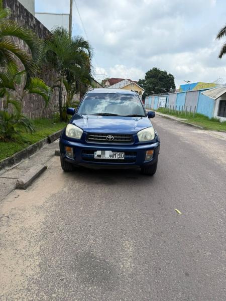TOYOTA RAV4 A VENDRE  KINSHASA 