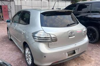 TOYOTA BLAD A VENDRE  KINSHASA 