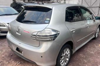 TOYOTA BLAD A VENDRE  KINSHASA 