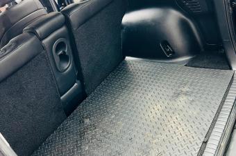  TOYOTA NEW RAV  SANS PLAQUE ECRAN ANDRODE  FULL OPTIONS TOIT PANORAMIQUE  SIGES CHAUFFANS AVEC BOUTON 4x4 TRACTION CAPTEURS SENSORS PARKING INTRIEUR SIGES EN