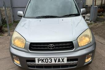 TOYOTA RAV4 INTERMDIAIRES 