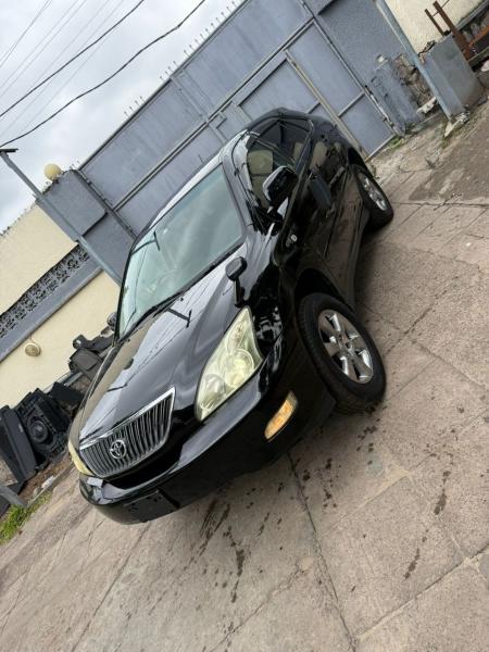 TOYOTA HARRIER A VENDRE  KINSHASA 