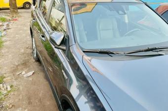 Rav4 2018  hybride essence 4 cylindres toit panoramique peinture dorigine intrieur cuir  prix  21000  discuter localisation  mimosa dplacement possible je suis dir