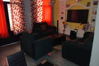 Parcelle de R3 en vente  pigeon 7msur17 160000 dollars  discuter Rezdechausse dj fini contenant un appartement de 3 ch salon cuisine salle de bain 