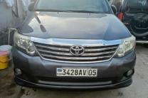 *TOYOTA FORTUNER 2015 AUTHENTIQUE, PLAQUE AV05 MISES EN CIRCULATION NOVEMBRE 2024*  PRIX :*23.500$*  *AUTOMATIQUE ESSENCES KILOMETRAGES TRÈS FAIBLES CLIMATISATION IM automobile_motos_velos_engins_et_pieces