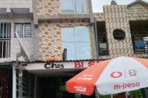 VENTE PARCELLE EN ÉTAGE AVEC DEUX APPARTEMENTS PLUS MAISON COMMERCIAL À BANDAL  immobilier_vente_location