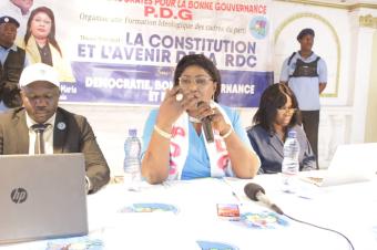 La dpute Nationale et prsidente du PDG MUTINGA KYET MARIE lance la formation idologique des cadres du PDG KINOUEST 