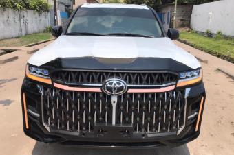 Toyota Land cruiser GXR 2025