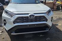 Toyota new Rav hybrid  automobile_motos_velos_engins_et_pieces