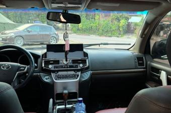 Toyota land cruiser GXR 