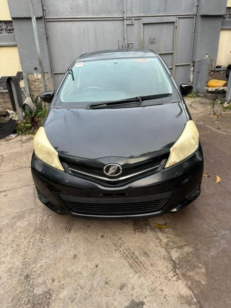 TOYOTA VITZ A VENDRE 