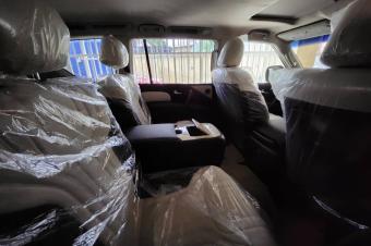 Nissan patrol  Anne 2020 Automatique  Essence  Volant gauche  Prix 80000 ngociable