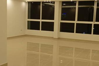 Appartement de 3 ch  vendre sur le boulevard du 30 juin Gombe 450000 dollars  discuter 