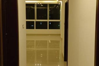 Appartement de 3 ch  vendre sur le boulevard du 30 juin Gombe 450000 dollars  discuter 