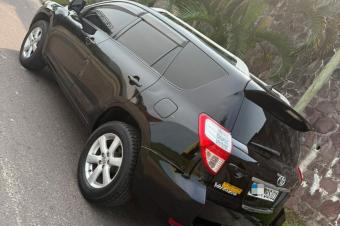 TOYOTA VANGUARD A VENDRE  KINSHASA 