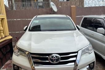 Toyota fortuner 2019