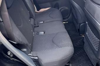 Toyota vangward 2014 essence automatique 4cylinder kilomtrage 6140 camra de recul intrieur cuire sans plaque 3 banquette Prix 13500 a discuter