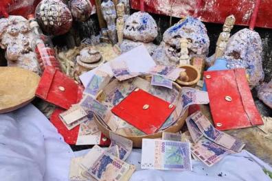 divers Maître Koffi  