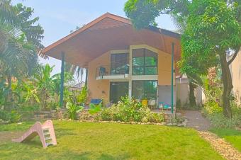 M.T SERVICESIMMO SARL met  votre disposition la vente de cette magnifique villa QMimosas CNgaliema. Rf Alimentation SK. Dimension 2440M. Prix 695.000  discuter.