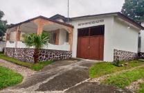 Vente parcelle avec grande maison à Mont ngafula  mediacongo