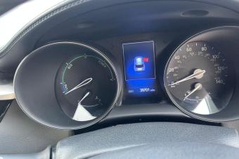 Besoin dargent show  CHR hybrid 2020 Sans plaque  Volant droite full option autom Essence 4 Cylindres climatiser faible kilomtrage intrieur tissu  Prix 15.000  discuter