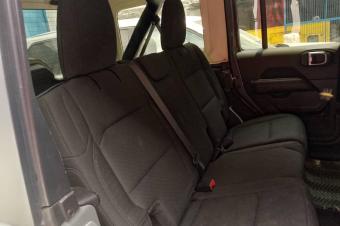 Wrangler 2021 authentique  Sans plaque  Volant gauche Full option Autom Essence V6 4x4 Climatiser faible kilomtrage intrieur tissu  45.000 dernier prix  Localisation appel moi  