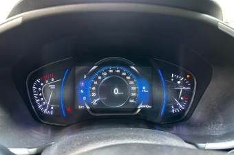 Hyundai Santa Fe  Annee  2020 Automatique Steptronique Essence 4 cylindre Demarrage bouton 49.500 km Camera de recule 360 Interior Cuire Siege electrique 2 ct