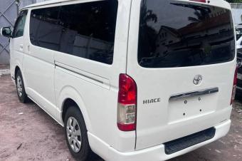 Toyota hiace 
