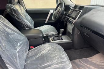 TOYOTA PRADO TXL  Anne 2018 Authentique Plaque BT en cours Full Option Automatique  Volant normal Panoramique Couleur dorigine Suspension normale Kilomtrage 9430km Essence  