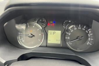 TOYOTA PRADO TXL  Anne 2018 Authentique Plaque BT en cours Full Option Automatique  Volant normal Panoramique Couleur dorigine Suspension normale Kilomtrage 9430km Essence  