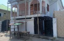 Une parcelle type locataires Contiennent une maison d'un niveau soit R+1 à vendre dans la commune de la N'SELE précisément à TERRE JAUNE mediacongo