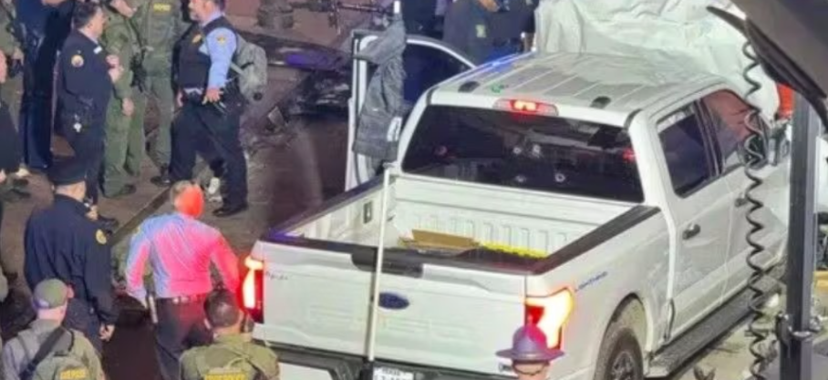 USA : Un pickup truck blanc a foncé vers 3h15 dans la foule, dans le quartier français de La Nouvelle-Orléans, faisant au moins 10 morts et 35 blessés qui célébraient le Nouvel An