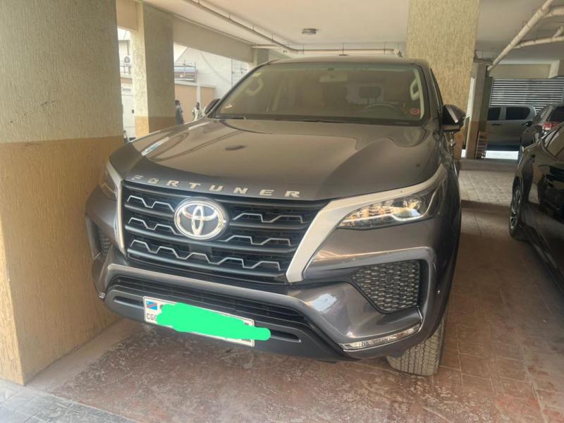 Toyota Fortuner 2022