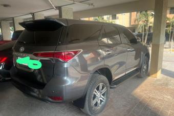 Toyota Fortuner 2022