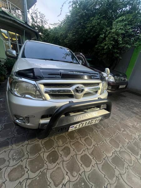 TOYOTA HILUX DOUBLE CABINE A VENDRE 