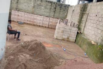 Vente dun terrain vide  Limete 1 re rue funaforgeron avant htel Bunka Palace 