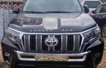 Toyota Prado TXL 2014 modifier 2024 Automatique Essence 4 cylindre Sans plaque Volant normal Prix :37000$ dernière prix mediacongo