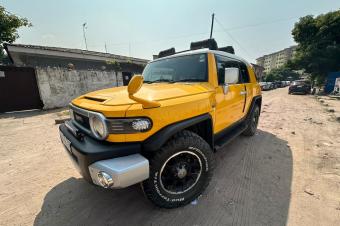 Toyota land cruiser FJ 