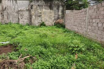 Terrain  Gombe 15  sur 15m 450.000