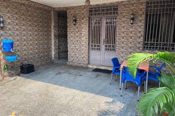 Parcelle avec immeuble dun tage R 1 en vente  Limete 18 me rue industrielle