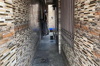Parcelle avec immeuble dun tage R 1 en vente  Limete 18 me rue industrielle