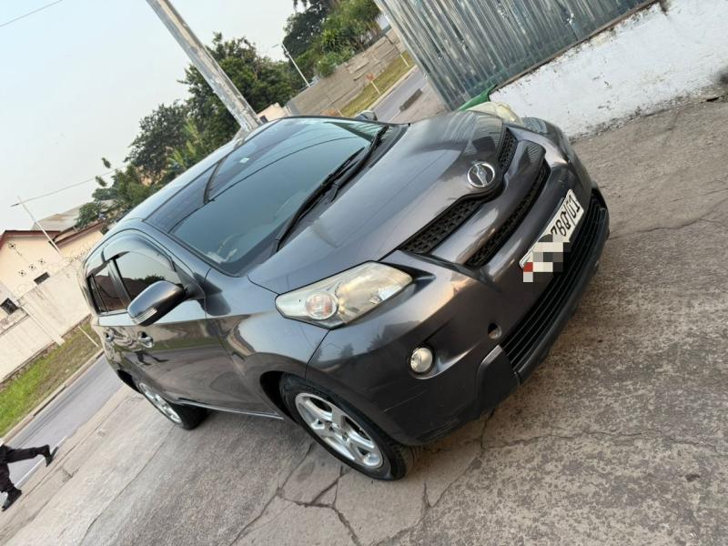 TOYOTA IST NOUVEAU A VENDRE 
