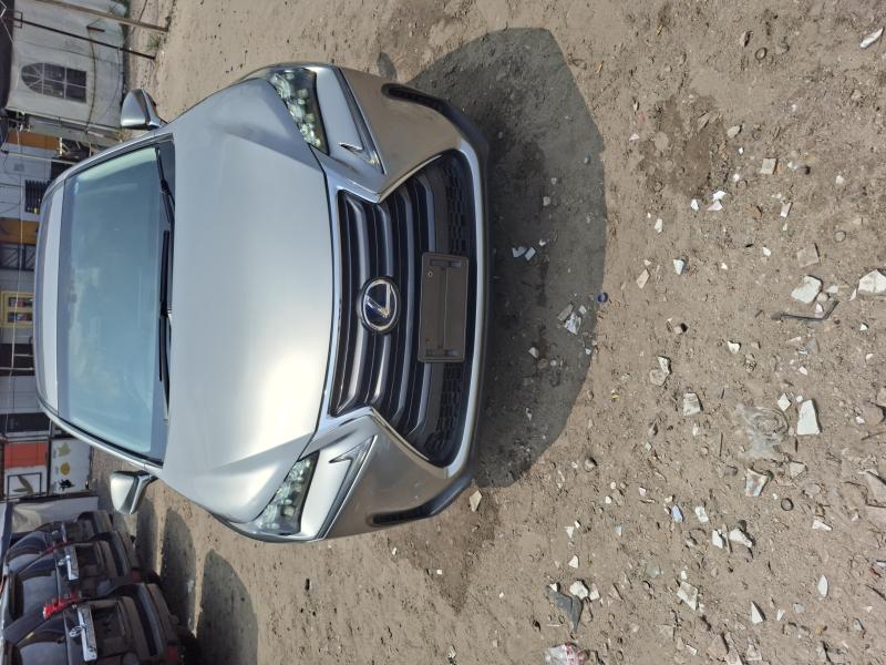 Lexus NX300