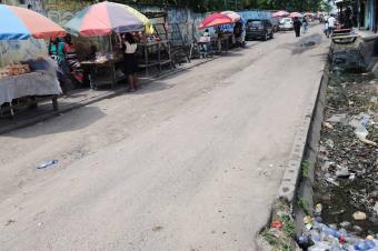 Vente parcelle au Quartier 20mai dans la Commune de Kalamu sur principal 