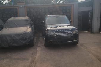 Range Rover vogue 2016  Essence  6 cylindres  Full options  Toit panoramique  Automatique  Moteur impeccable   Prix  30.000 a discuter lgrement  Besoin dargent  Localisati